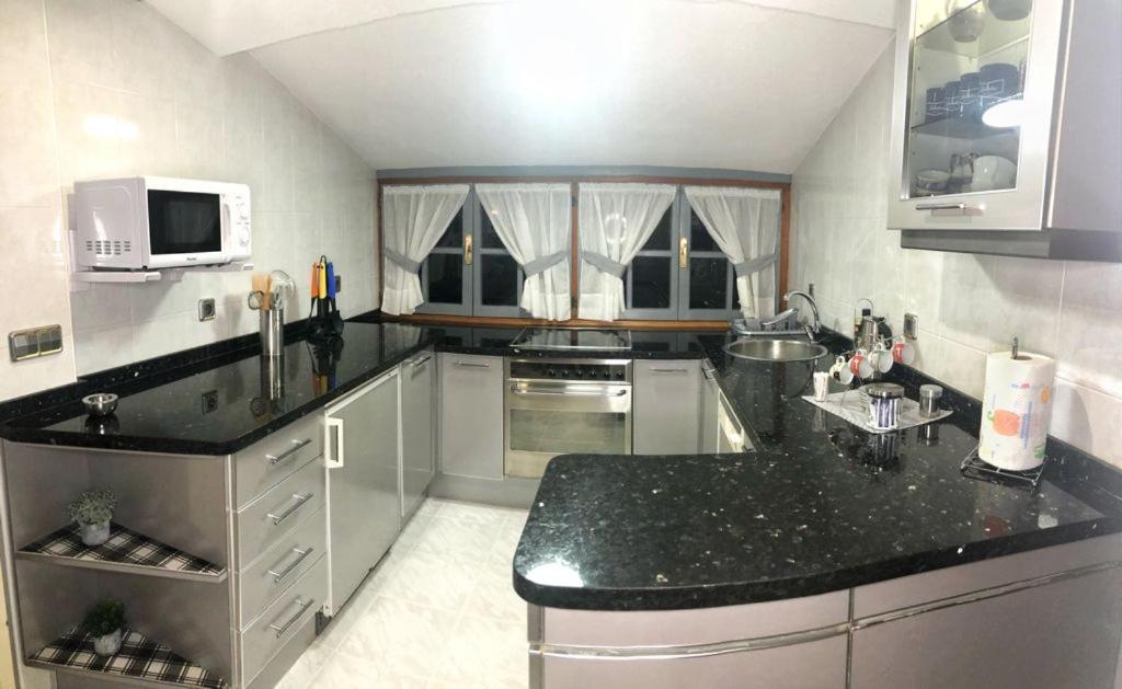 El Rincon Del Unico Apartment Oviñana Екстериор снимка